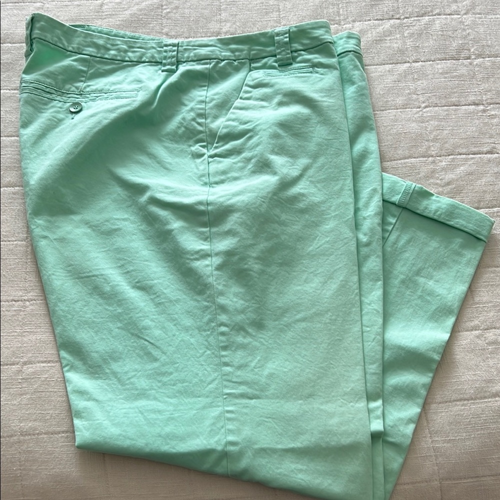 GAP, women’s flat front cropped pants, size 14